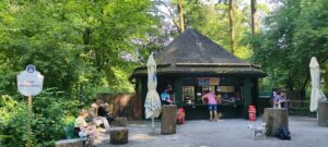 Kioske im Englischen Garten Der Kiosk am See Einlauf